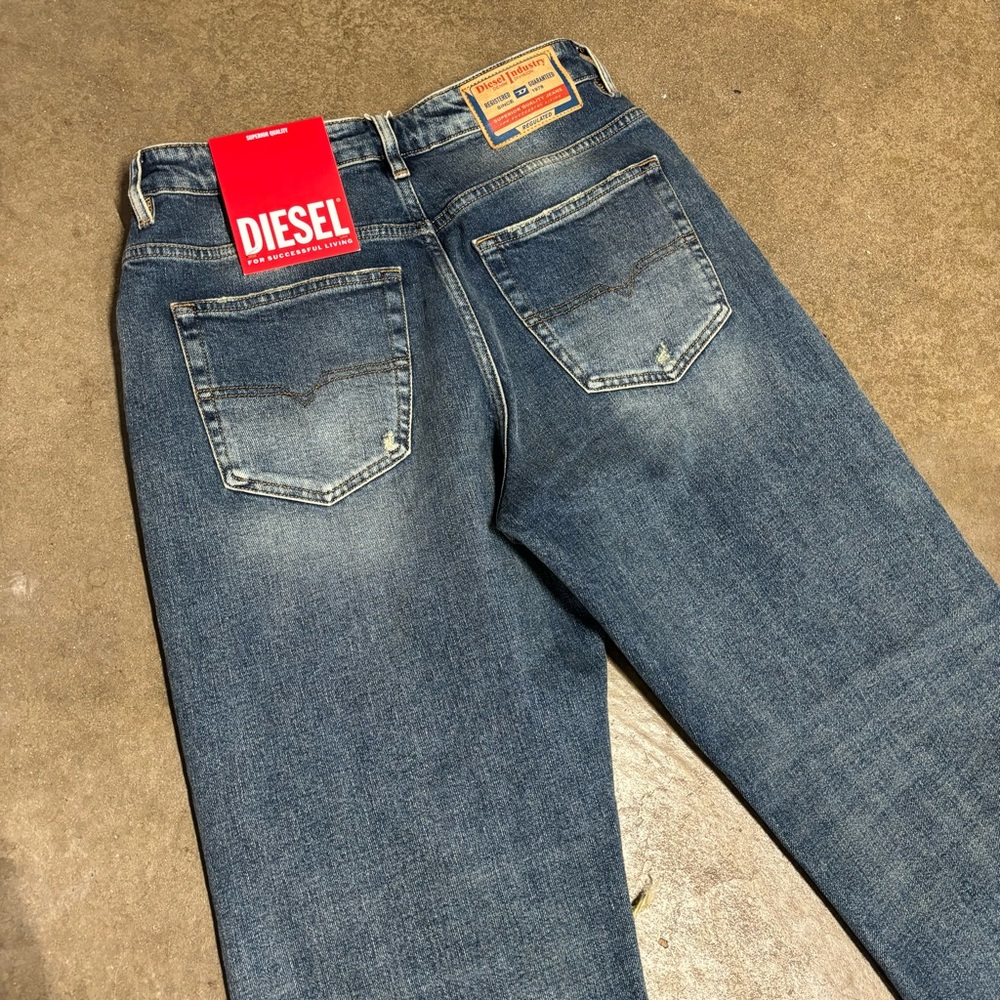 Diesel Jeans - Picture 7 of 8